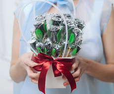 Изображение Подарочный набор, букет Чёрных карамельных роз